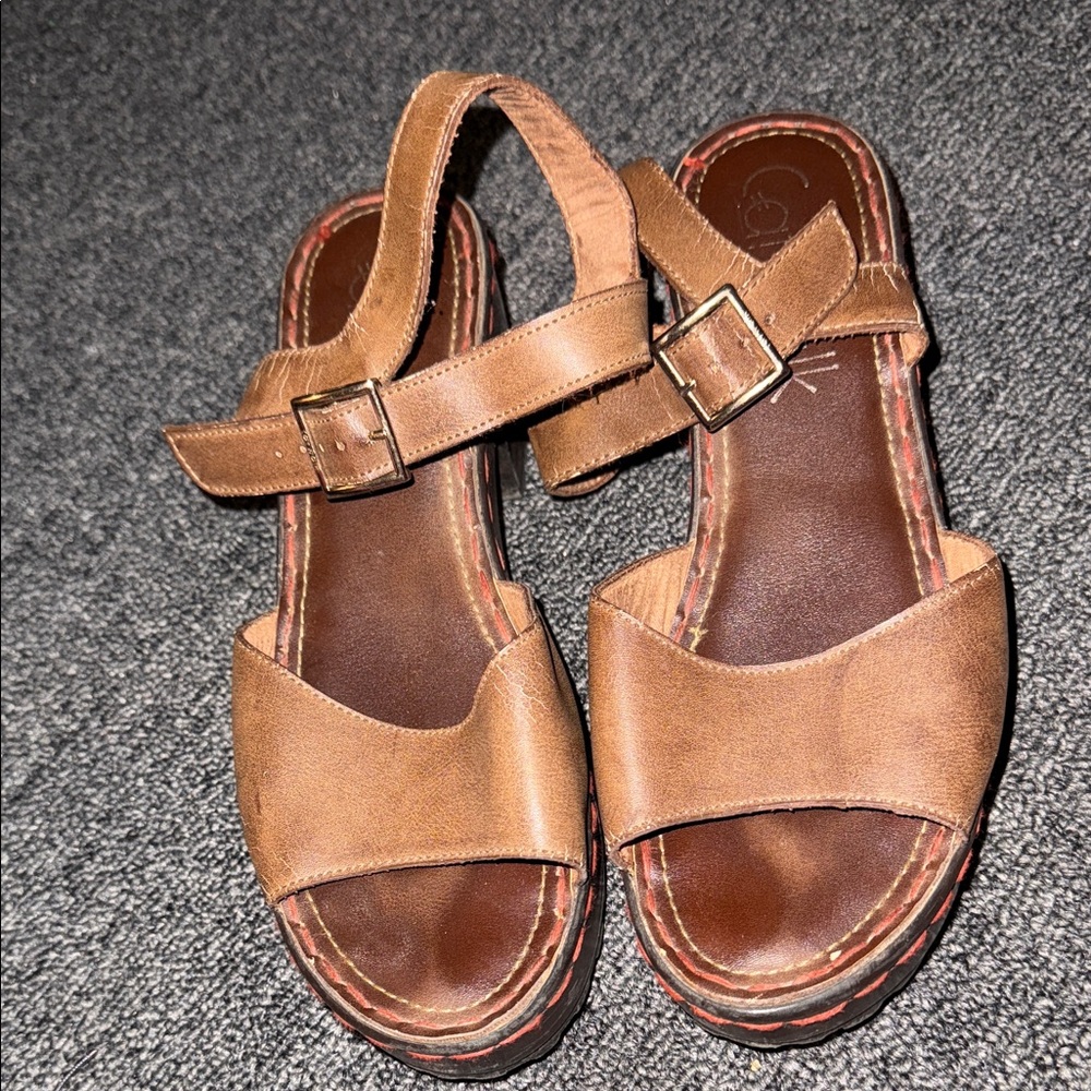 Catwalk Brown Leather Women's Sandals - Picture 4 of 4